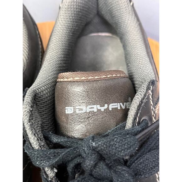 DAY FIVE Revolution Shoes Mens Size 8M Gray Black Sneakers Skater Casual - Picture 8 of 11